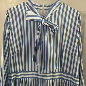 Dainty Jewells dress!! 2XL Blue & White Stripes! Zip up Back. Bow in front!